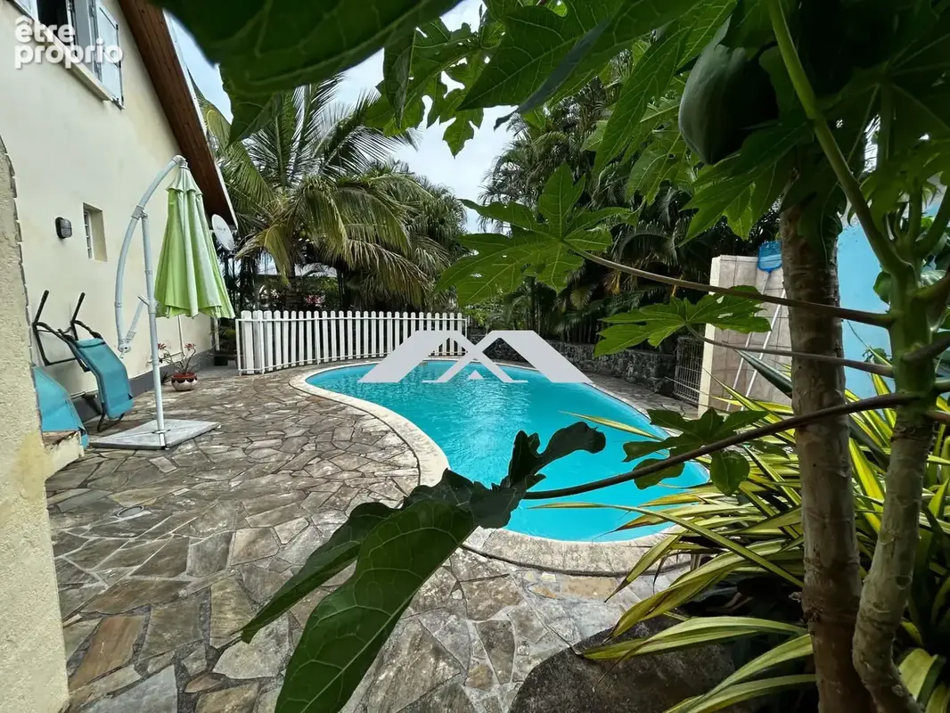 Photo Maison à Saint-Joseph au prix de 371 000€