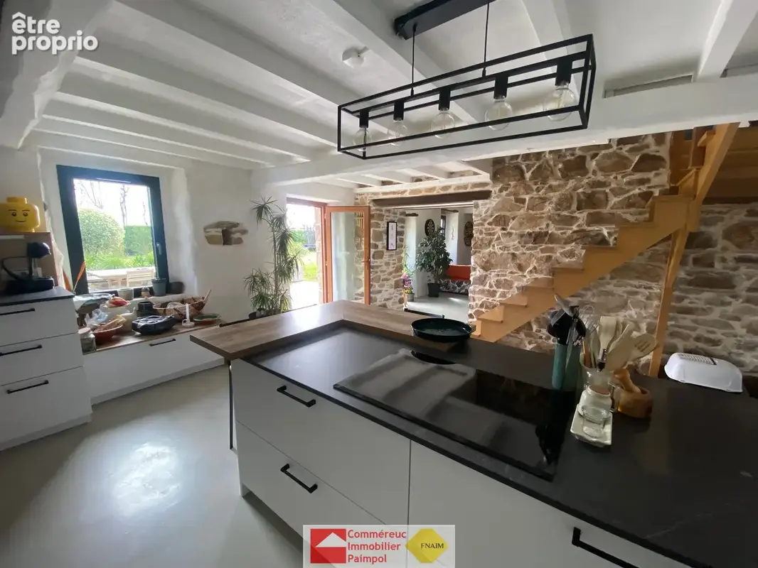 A vendre a ploubazlanec, dans le bourg, belle maison 167 m2 habitables, 4 chambres sur parcelle paysager 789m2 - photo 5