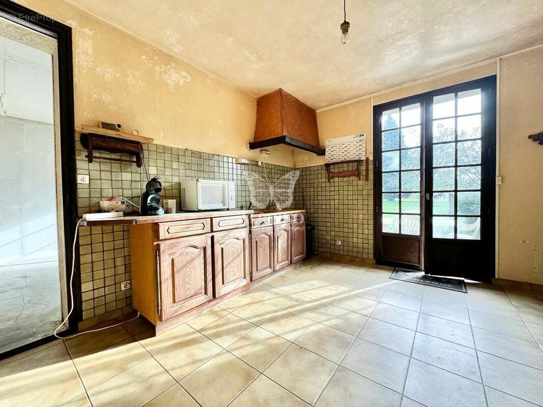 Maison à CONDAT-SUR-VIENNE