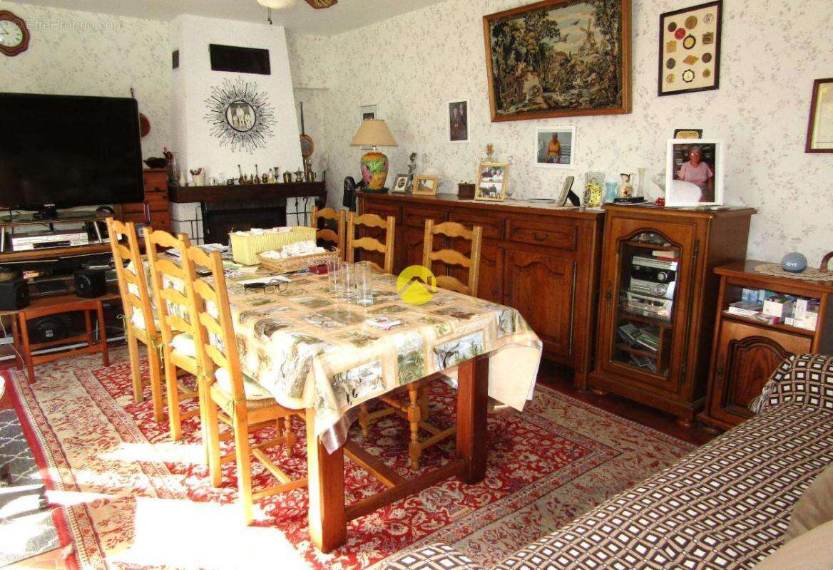 Proche tous commerces - photo 3