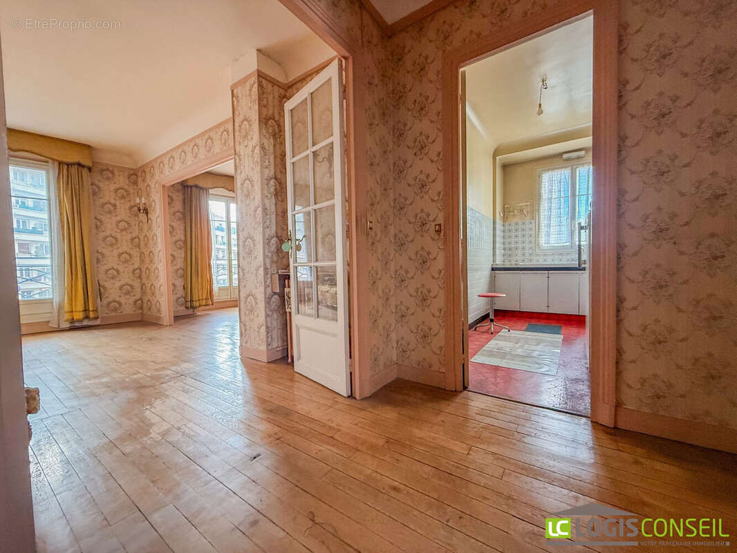 Appartement 68 m² à Paris-15e  - photo 5