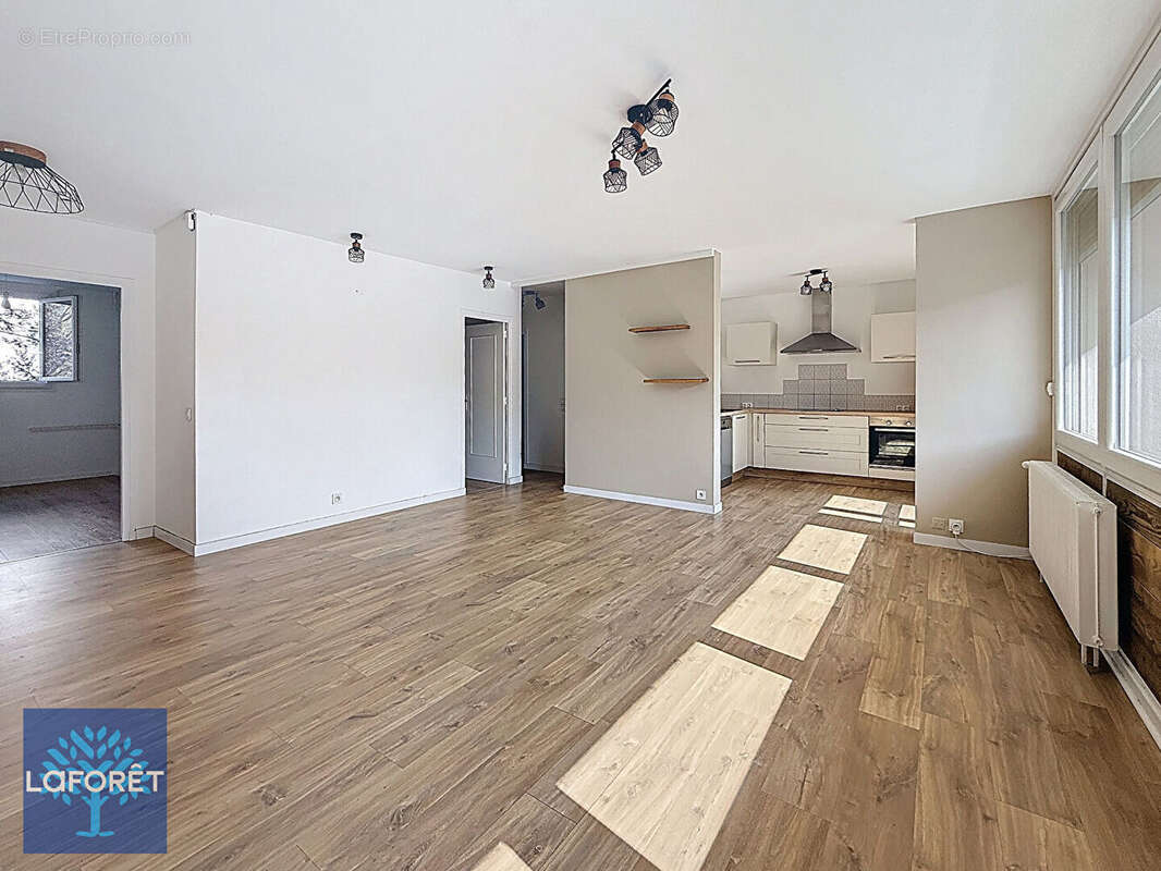 Appartement à OULLINS