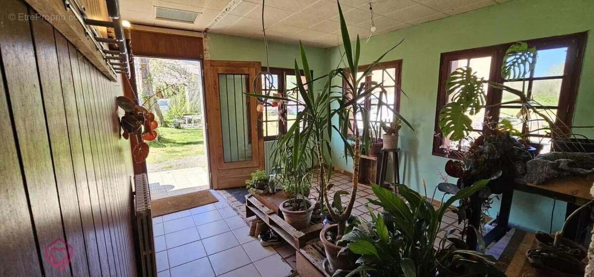 Maison à SAINTE-SUZANNE