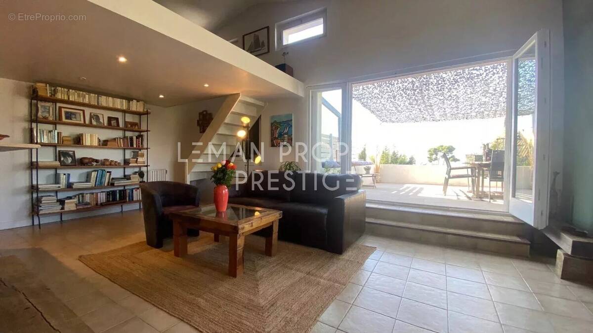 Appartement à LE CANNET