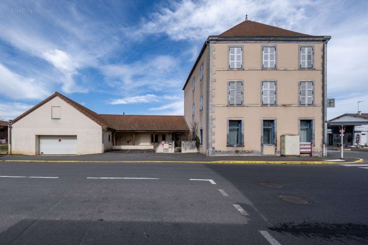 Appartement à AIGUEPERSE