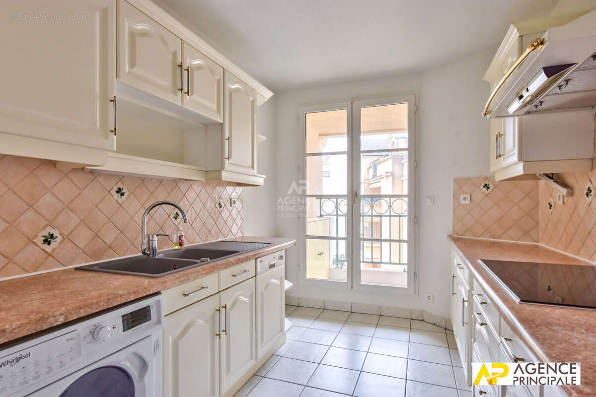 Appartement à MAISONS-LAFFITTE