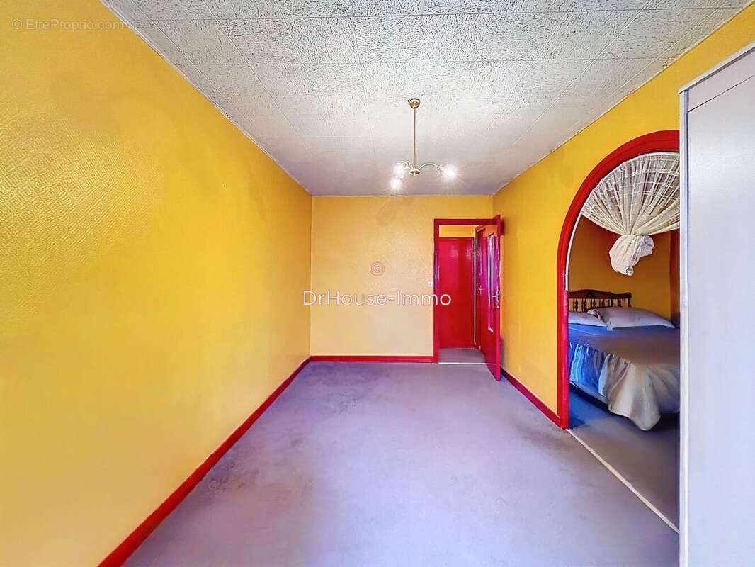 Appartement à SAINT-ETIENNE