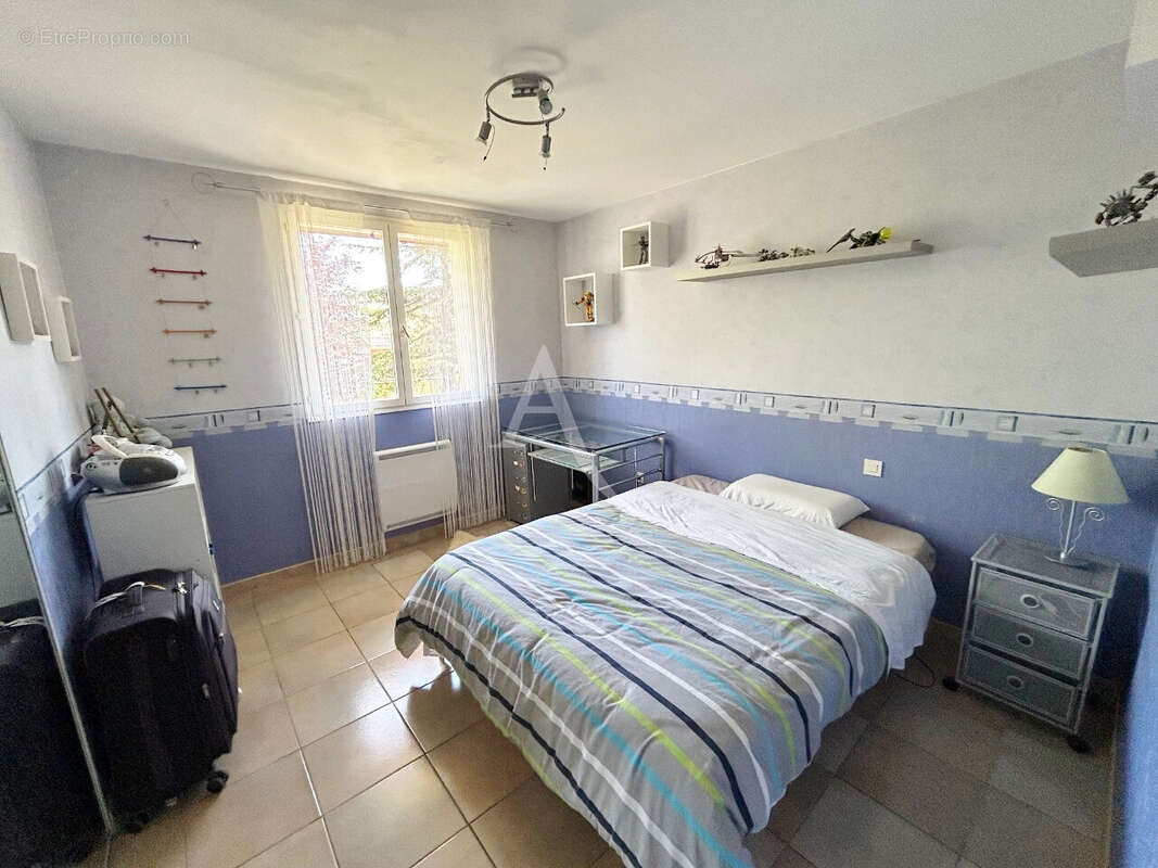 Maison 6 pièces 182 m² sur 1505 m² de terrain avec double garage - photo 7