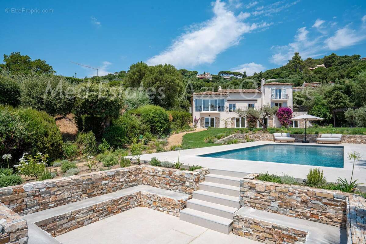 Élégante villa provençale rénovée avec vue mer – Domaine privé à Grimaud - photo 38