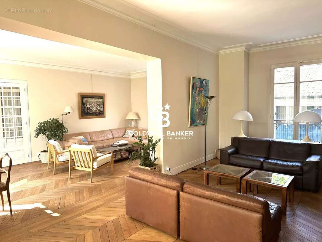 Maison à LE VESINET