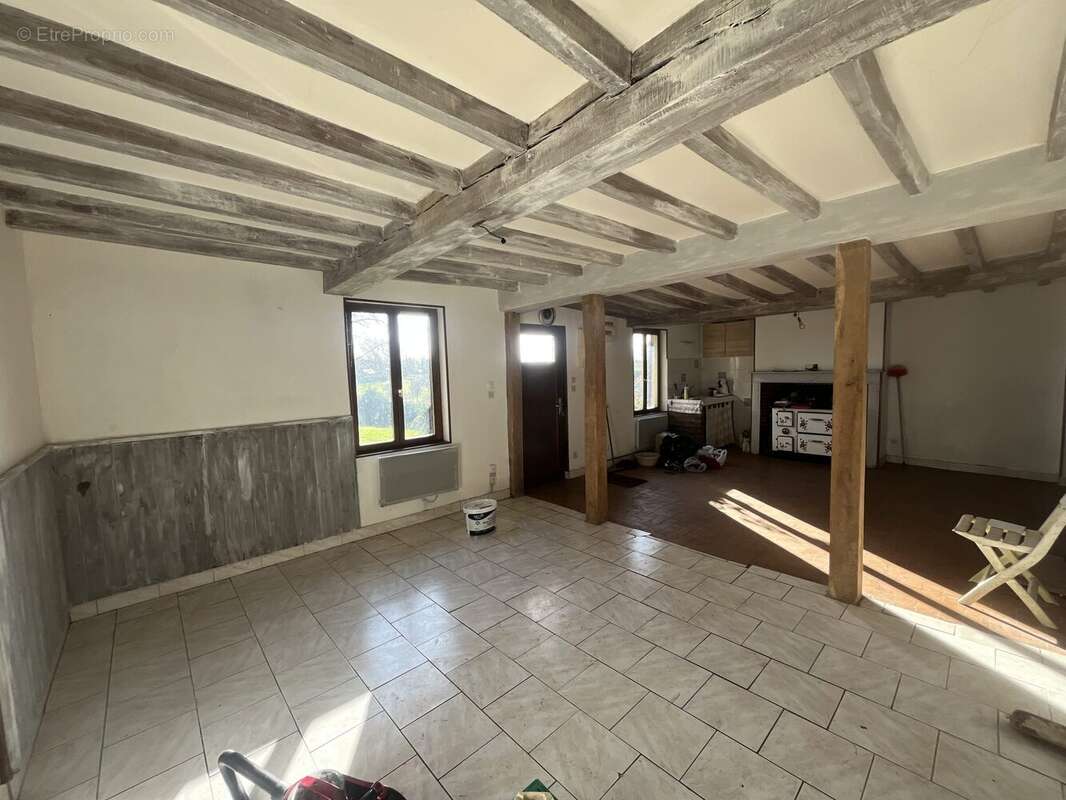 Maison à ETREPAGNY