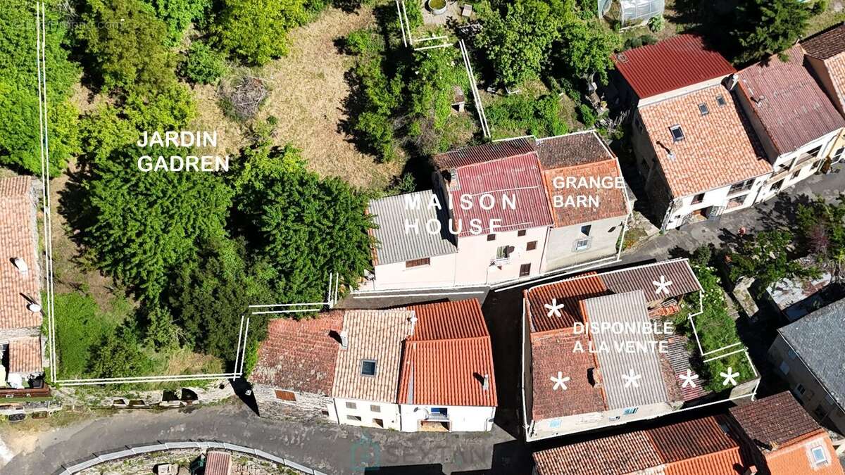 Maison de hameau 4f a renover, 3-ch, jardin, terrasse, grange attenante - photo 2