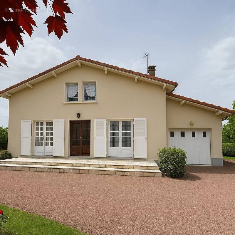Maison à CHASSENON