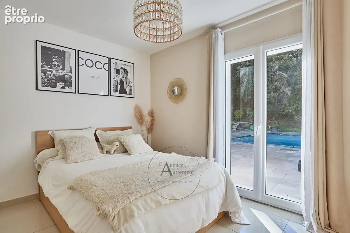 Maison 6 pièces 220 m² à vendre à Simiane-Collongue (13109) - photo 8