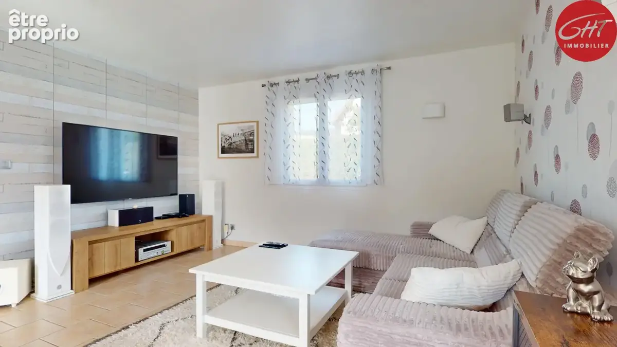 Maison familiale - 125 m2 - avec piscine - proche de Besançon - photo 7