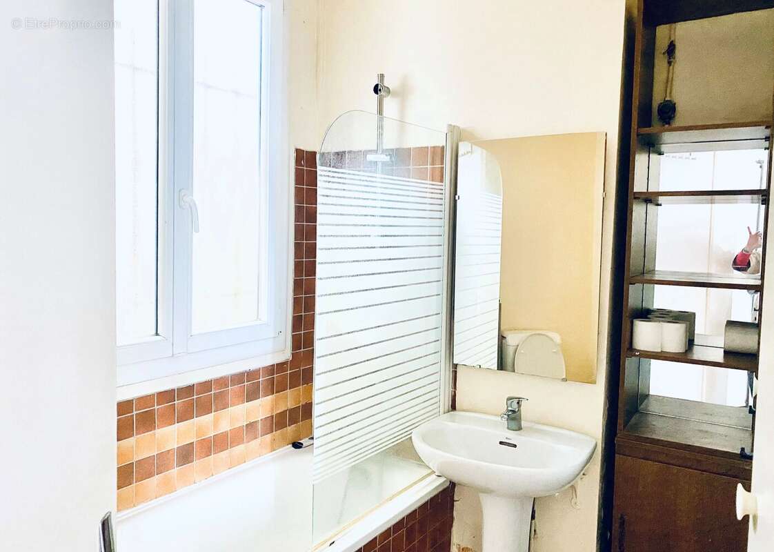 Appartement à LEVALLOIS-PERRET