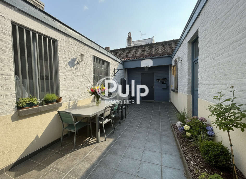 Maison plain pied 3 chambres - 2 terrasses - 2 garages - photo 2