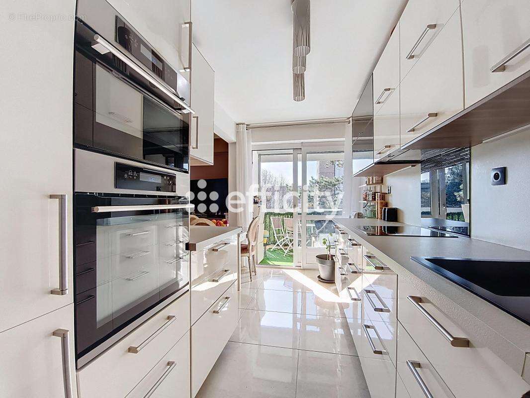 Appartement à SAINT-GRATIEN