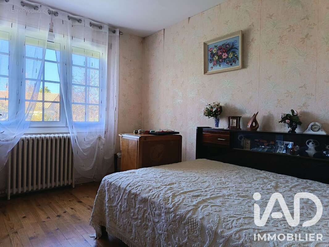 Maison 70 m² à Coutras  - photo 9