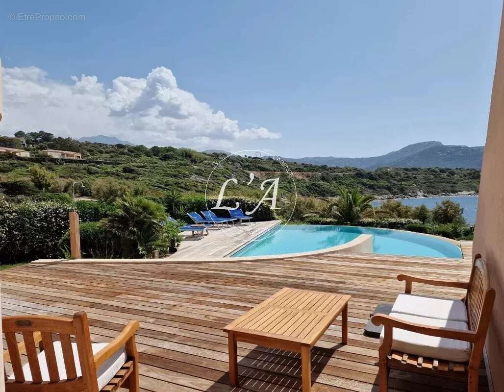 Villa pieds dans l’eau avec vue mer à 3 km d’Ile-Rousse - photo 4