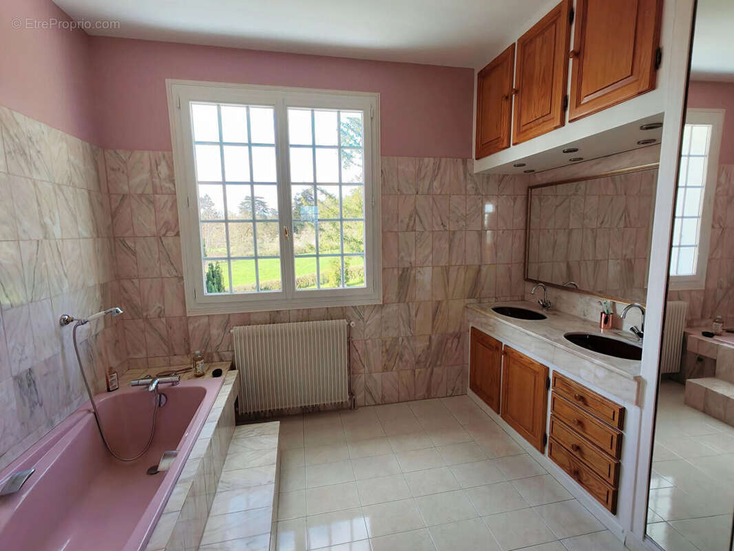 Maison à BARD-LES-EPOISSES