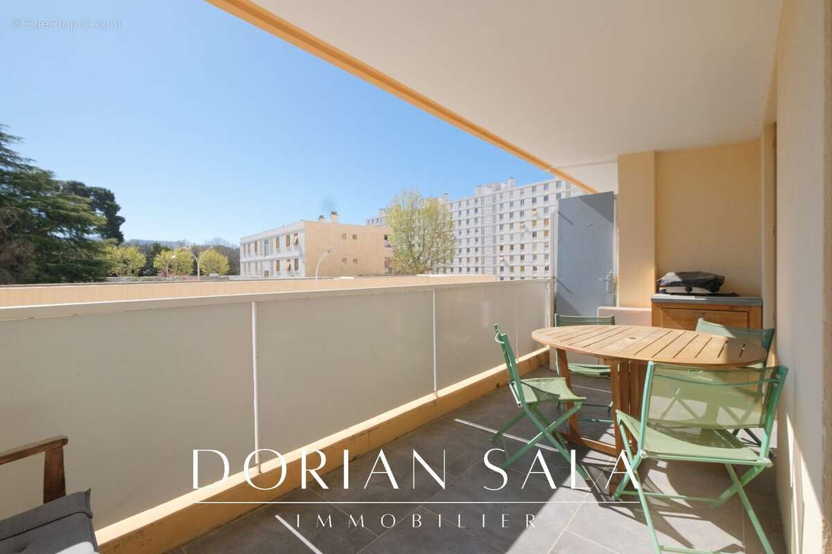 Appartement à MARSEILLE-10E