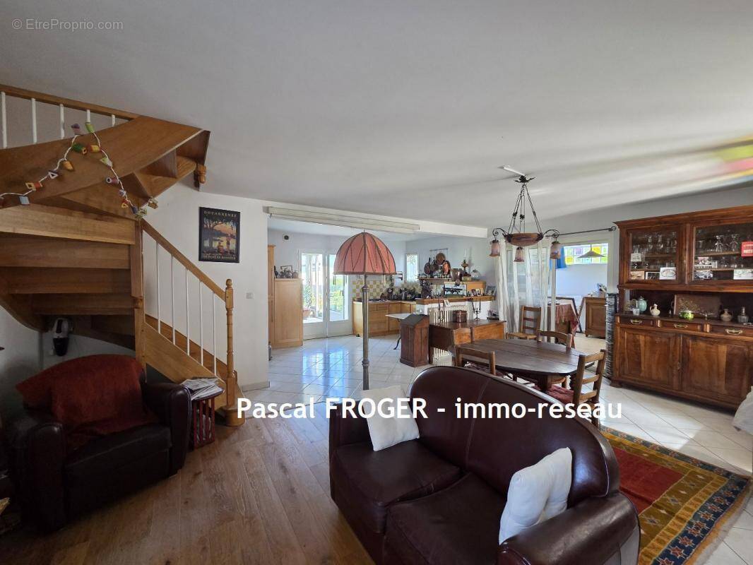 Maison à LA TURBALLE