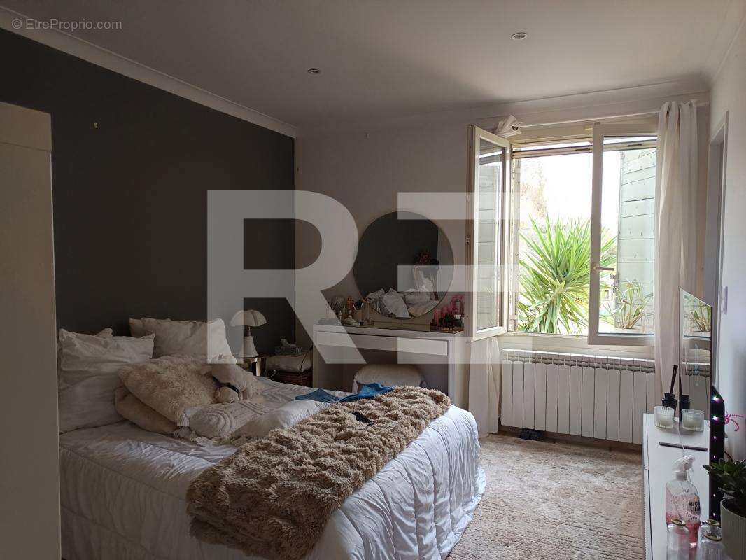 Maison à BELLEGARDE