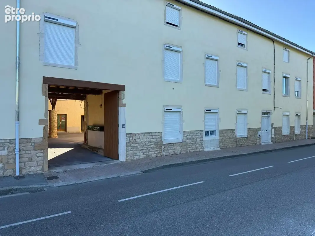 Photo 1 - Appartement à MONTMERLE-SUR-SAONE