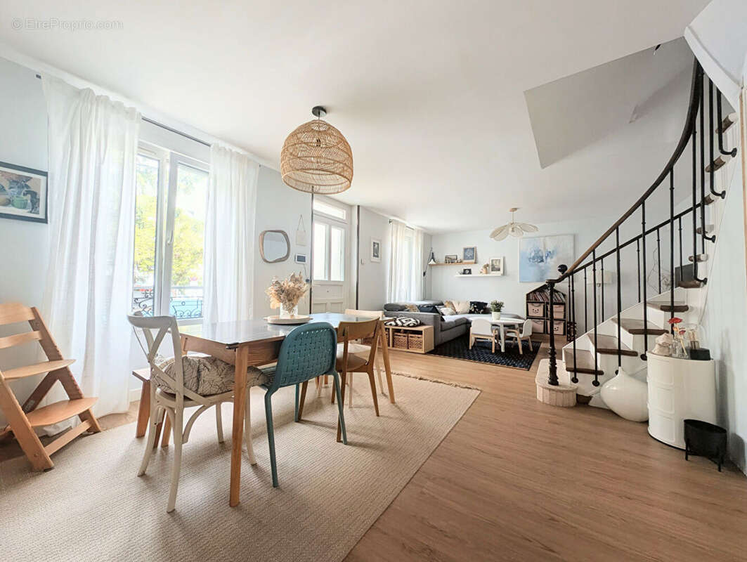 Maison à ROSNY-SOUS-BOIS