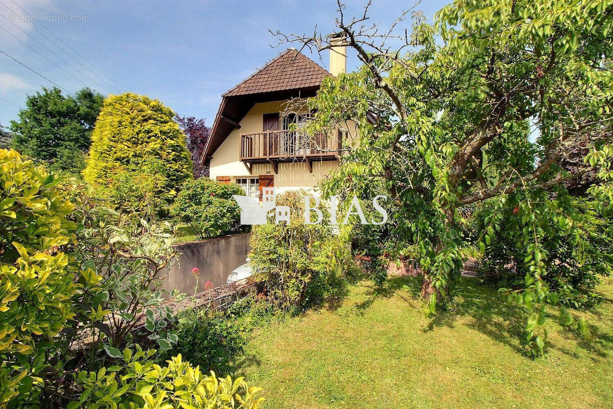 Maison à LA SAUSSAYE