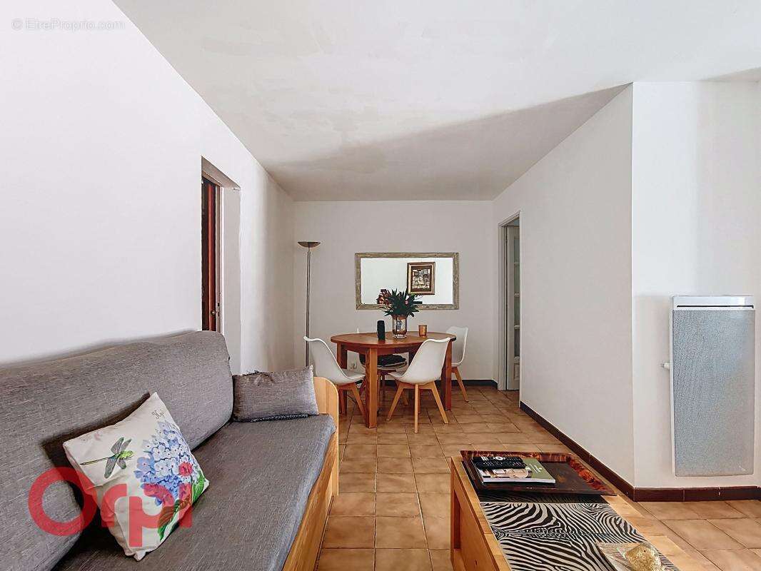 Maison à LA CADIERE-D&#039;AZUR