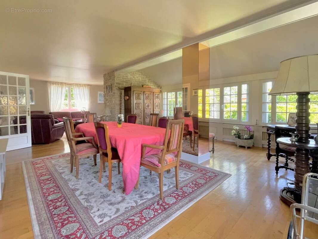 Maison à YERRES