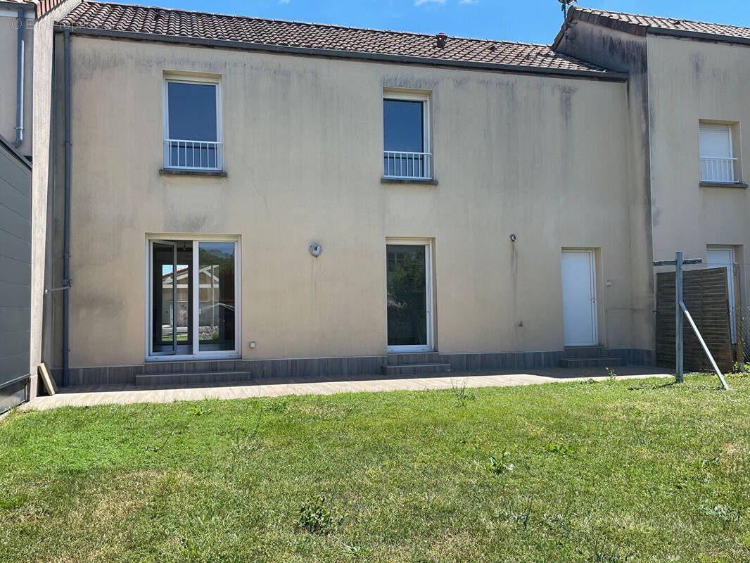 Maison à SAINT-BENOIT