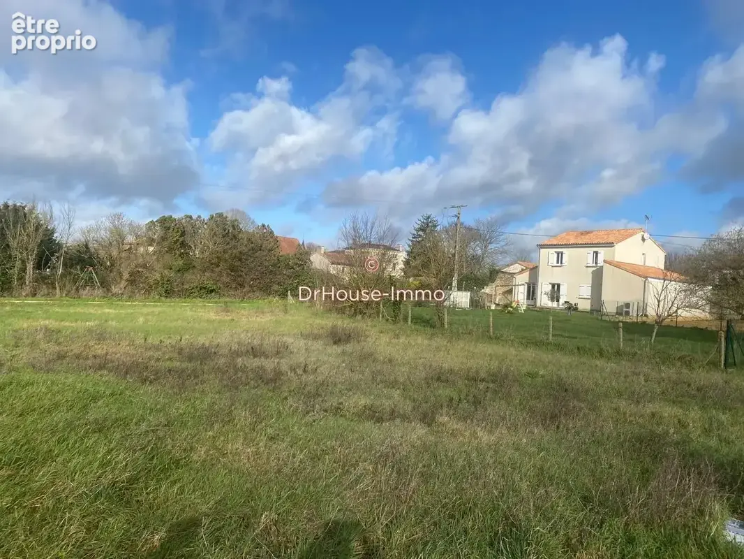 Terrain 748 m² à vendre à Cisse (86170) - photo 5