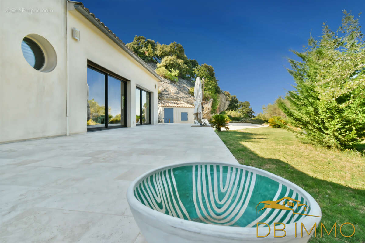 Maison à PUJAUT