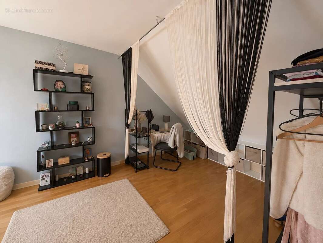 Réf. 2299 – Pavillon 5 ch. avec sous‑sol & grand jardin - photo 10