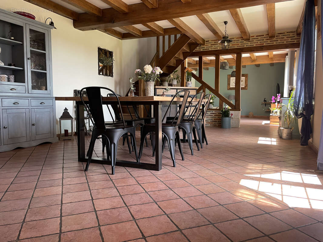 Maison à SAINTE-GENEVIEVE