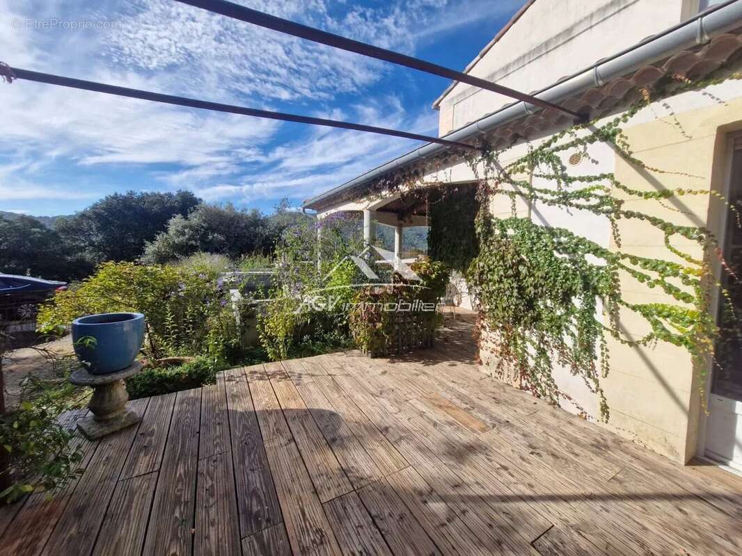 Maison à SAINT-FLORENT-SUR-AUZONNET