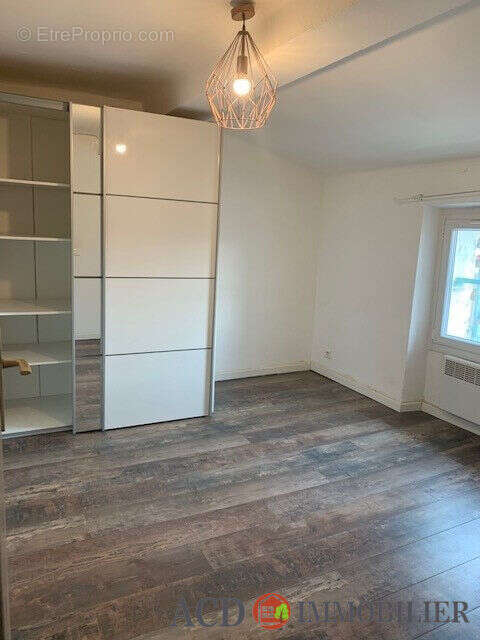 Maison à LA FARE-LES-OLIVIERS