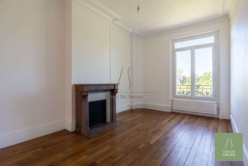 Maison à LE VESINET