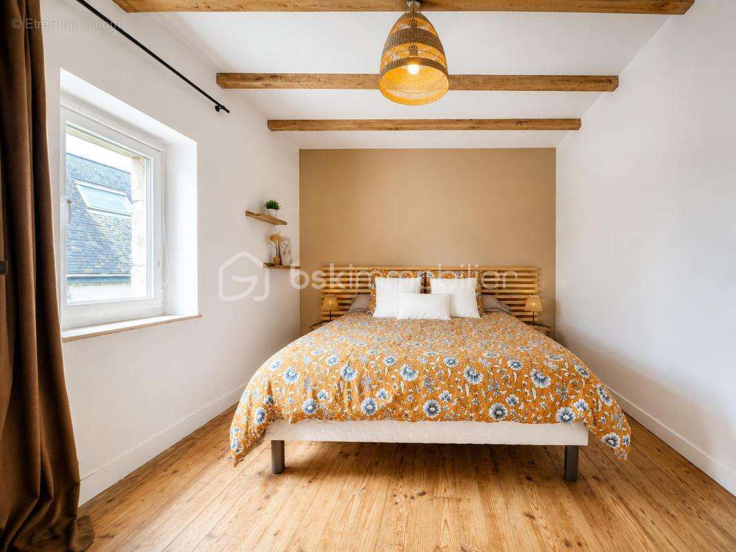 Maison de ville 94 m² environ – 3 chambres – Centre-bourg de Plumergat - photo 4