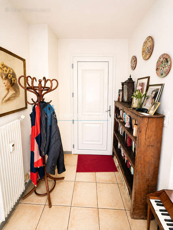 Appartement T3 de 77,53 m2 avec terrasse de 51 m2   Aubenas - photo 9