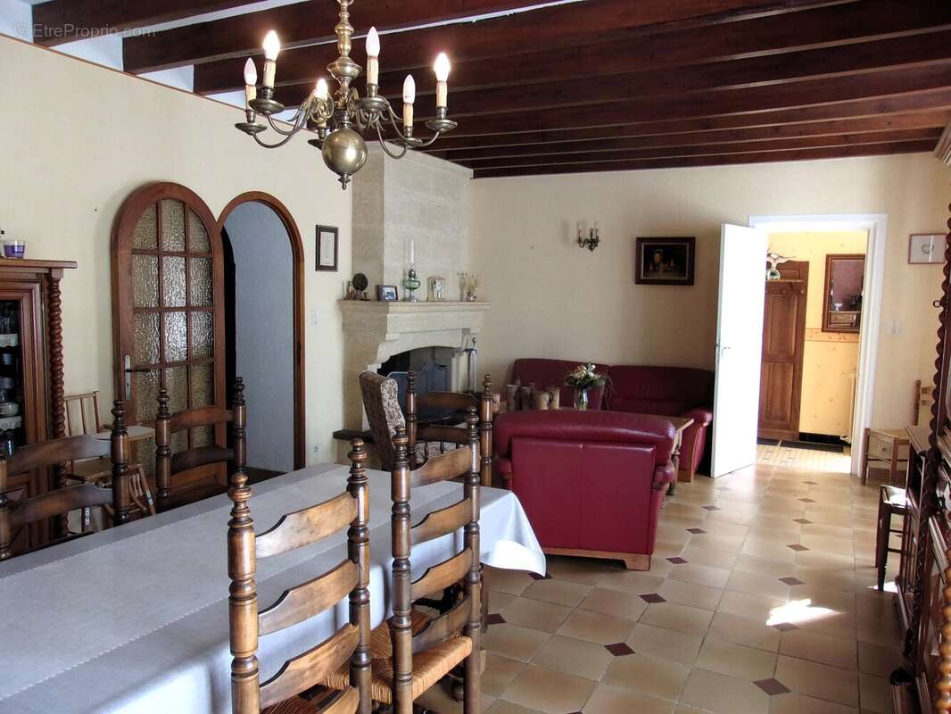 Maison à GIRONDE-SUR-DROPT