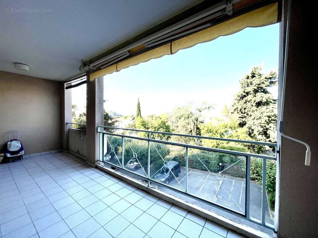 Appartement à NYONS