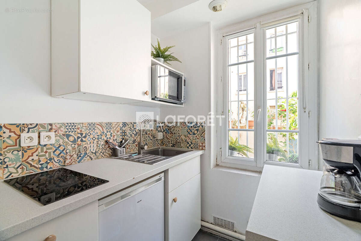 Appartement à PARIS-17E