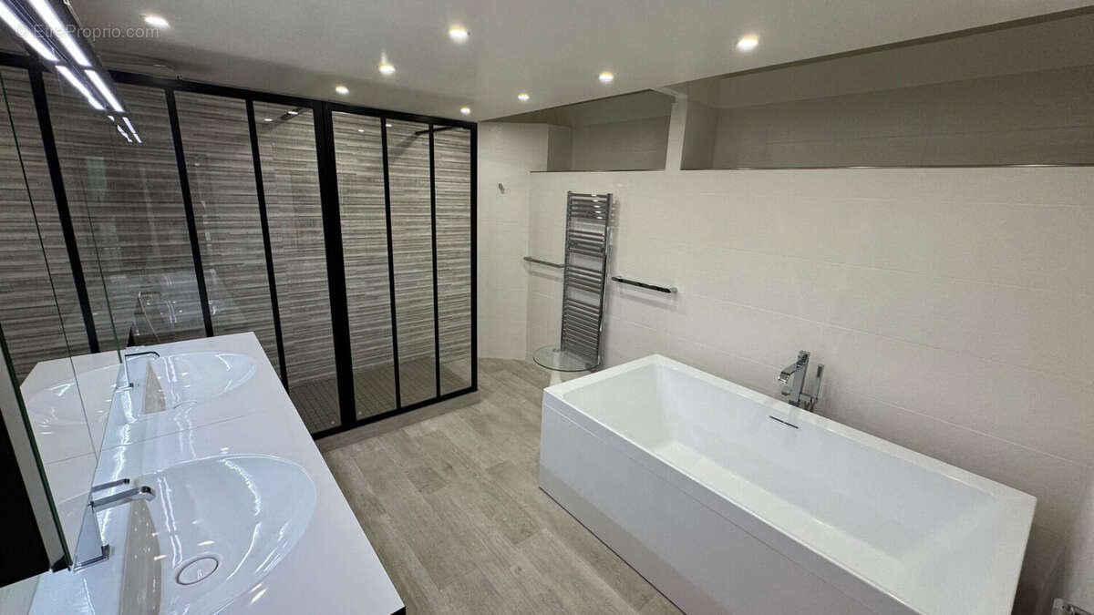 Maison à ENGHIEN-LES-BAINS