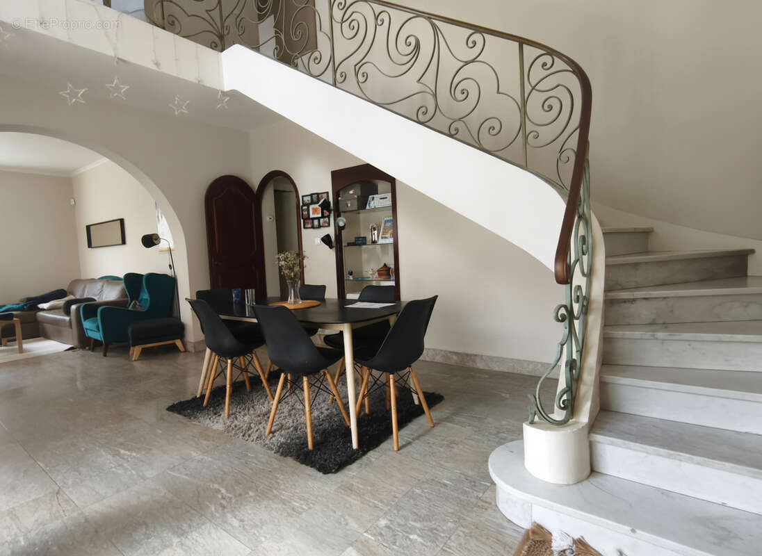 Maison Angoulême 6 pièces 157 m2 - photo 6