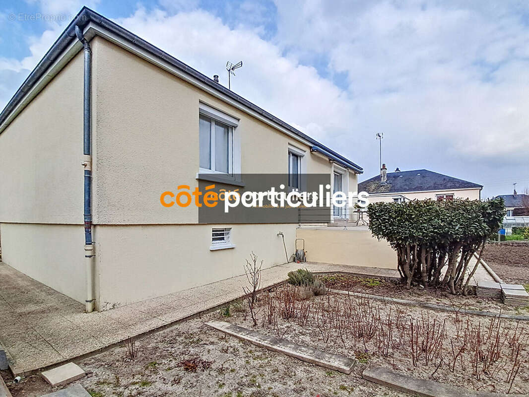 Maison à VILLEMANDEUR