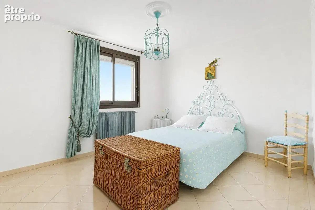 Maison 7 pièces de 238 m² à Gignac-la-Nerthe - photo 7